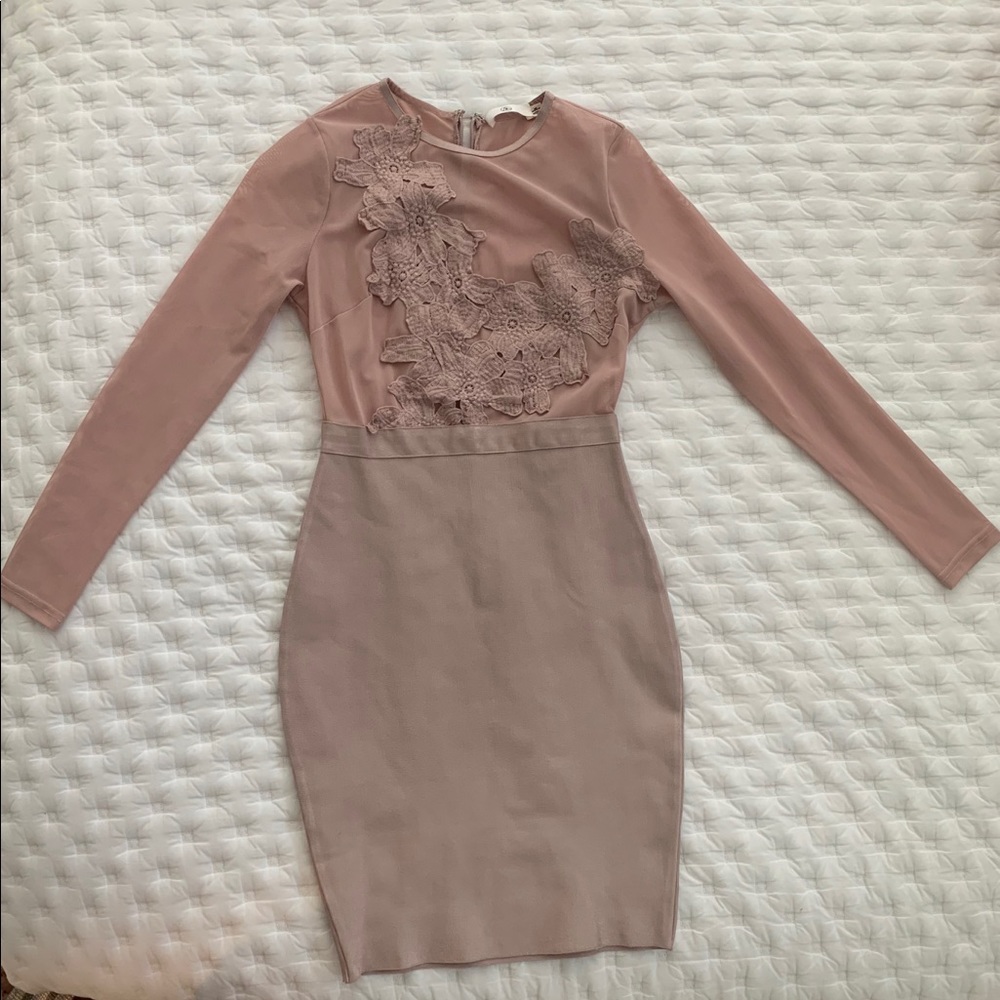 Missguided: blush pink form fitting dress..